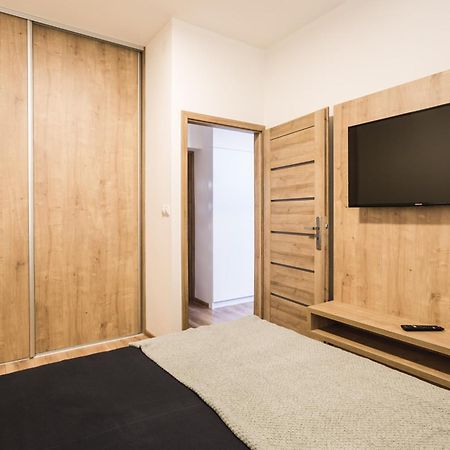 Flexihome Sk - Komenskeho - Private Parking Spot - Ultra Modern And Stylish Кошице Номер фото