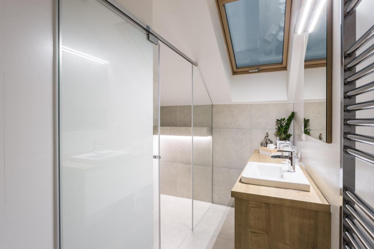 Flexihome Sk - Komenskeho - Private Parking Spot - Ultra Modern And Stylish Кошице Экстерьер фото