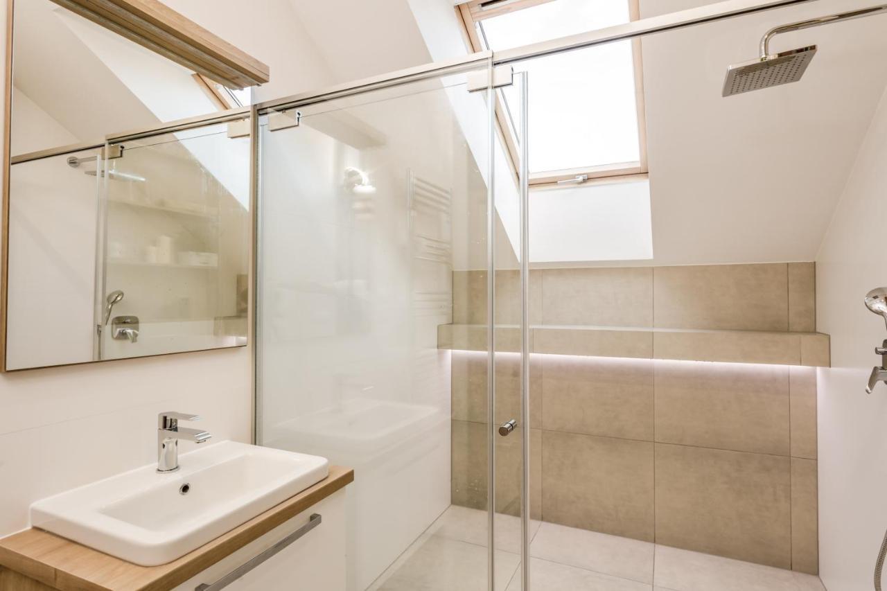 Flexihome Sk - Komenskeho - Private Parking Spot - Ultra Modern And Stylish Кошице Экстерьер фото