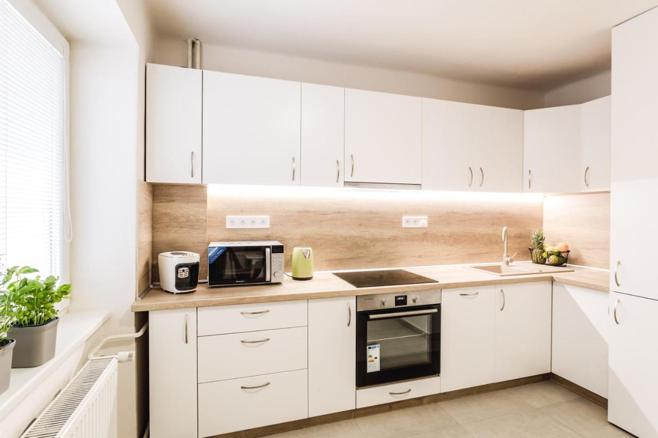 Flexihome Sk - Komenskeho - Private Parking Spot - Ultra Modern And Stylish Кошице Экстерьер фото