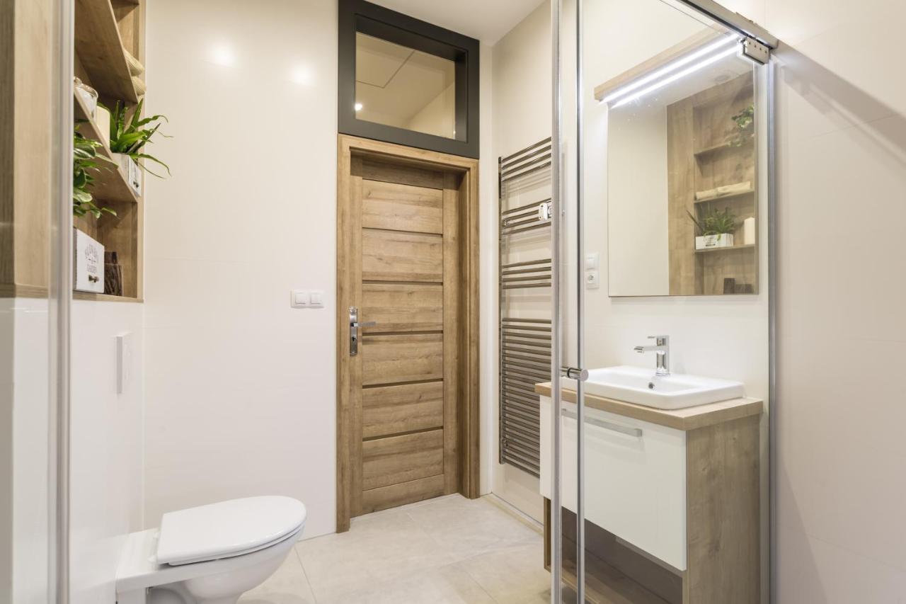 Flexihome Sk - Komenskeho - Private Parking Spot - Ultra Modern And Stylish Кошице Экстерьер фото