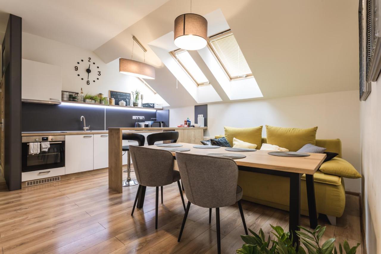 Flexihome Sk - Komenskeho - Private Parking Spot - Ultra Modern And Stylish Кошице Экстерьер фото
