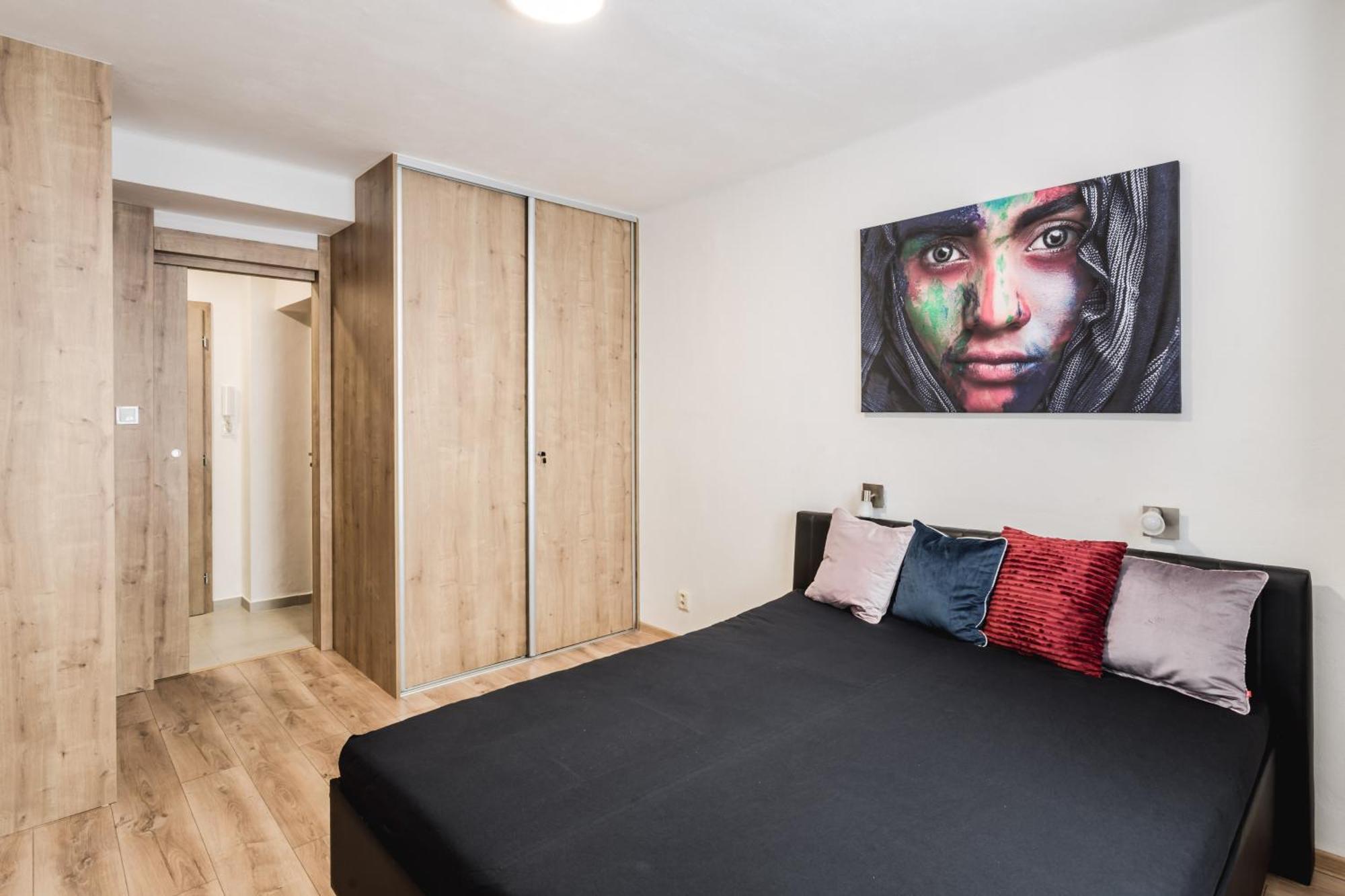 Flexihome Sk - Komenskeho - Private Parking Spot - Ultra Modern And Stylish Кошице Номер фото