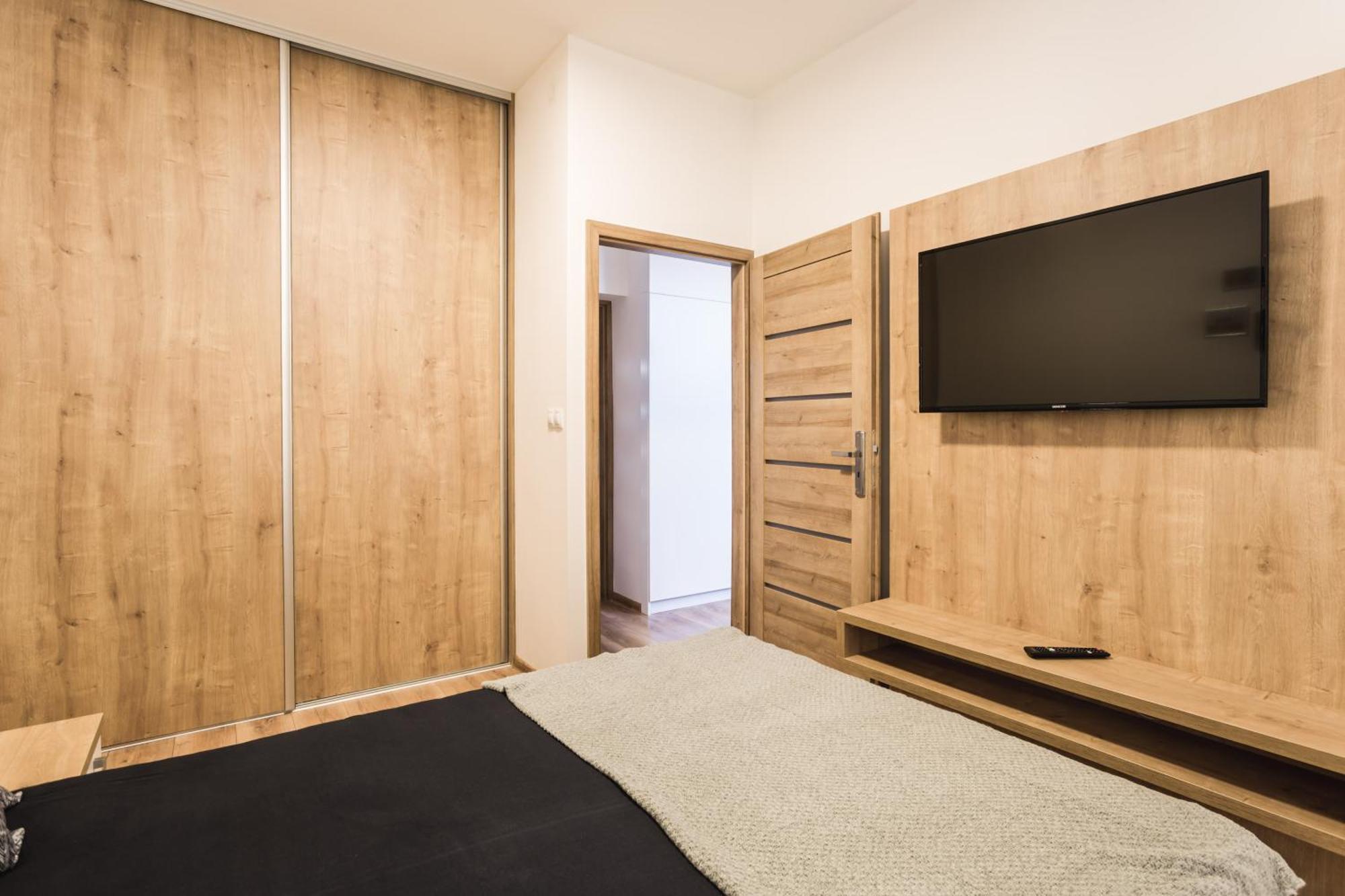 Flexihome Sk - Komenskeho - Private Parking Spot - Ultra Modern And Stylish Кошице Номер фото