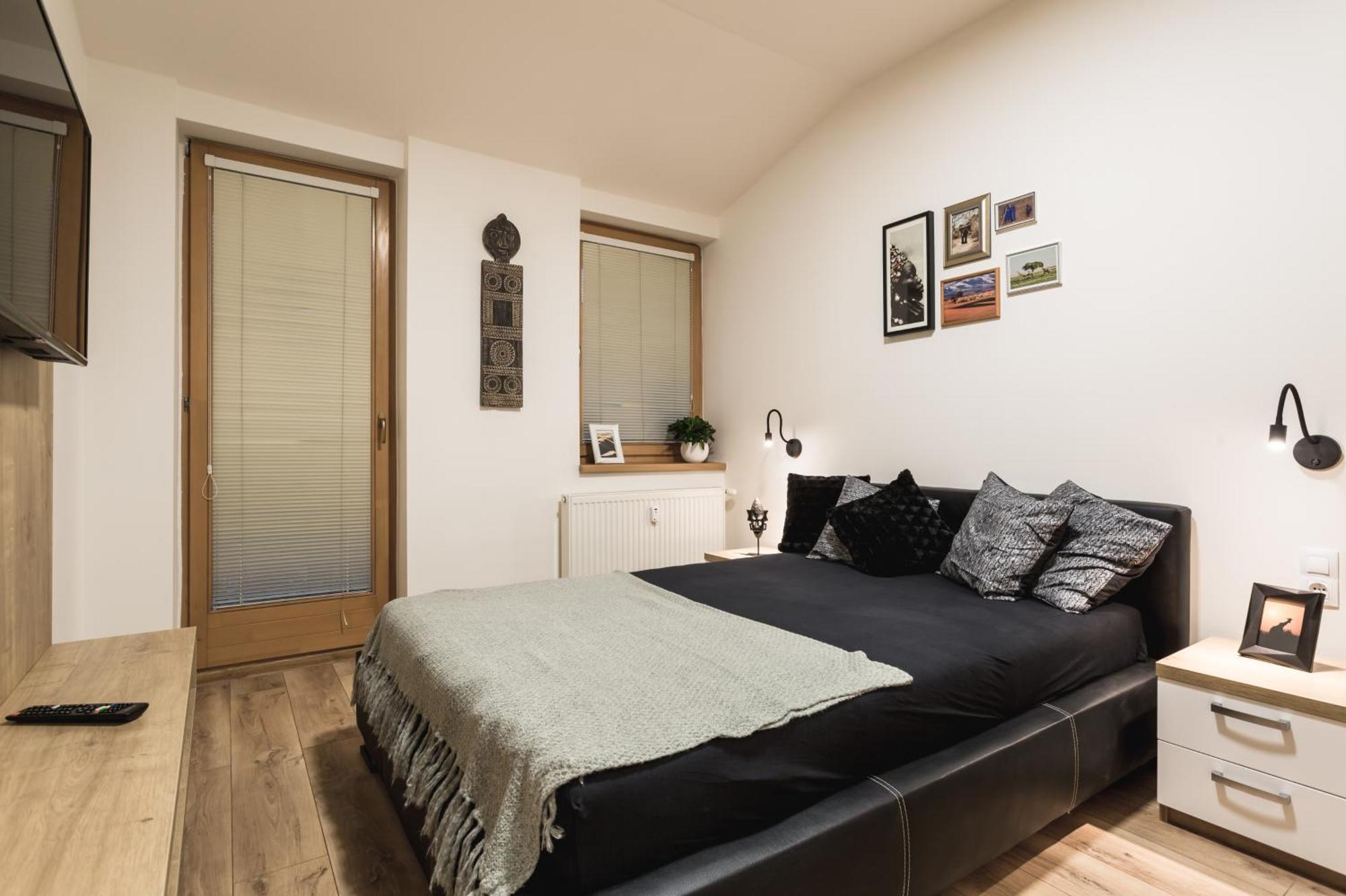 Flexihome Sk - Komenskeho - Private Parking Spot - Ultra Modern And Stylish Кошице Номер фото